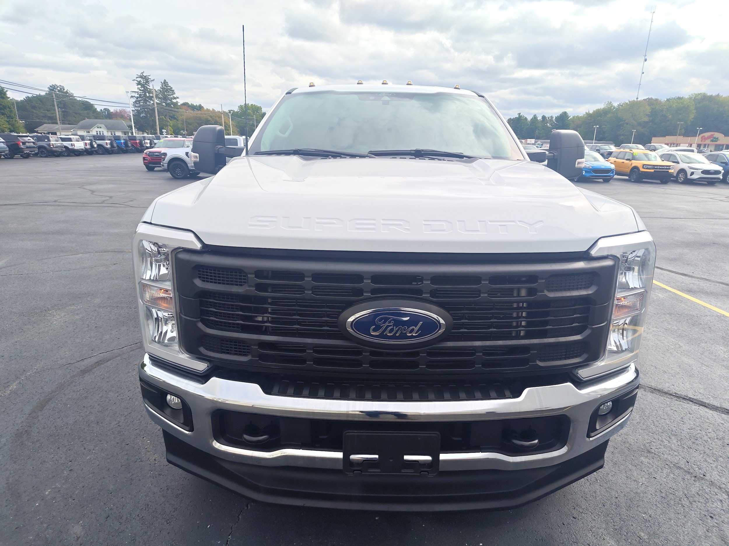 Used 2024 Ford F250 XL w/ XL Chrome Package AWD/4WD image 3