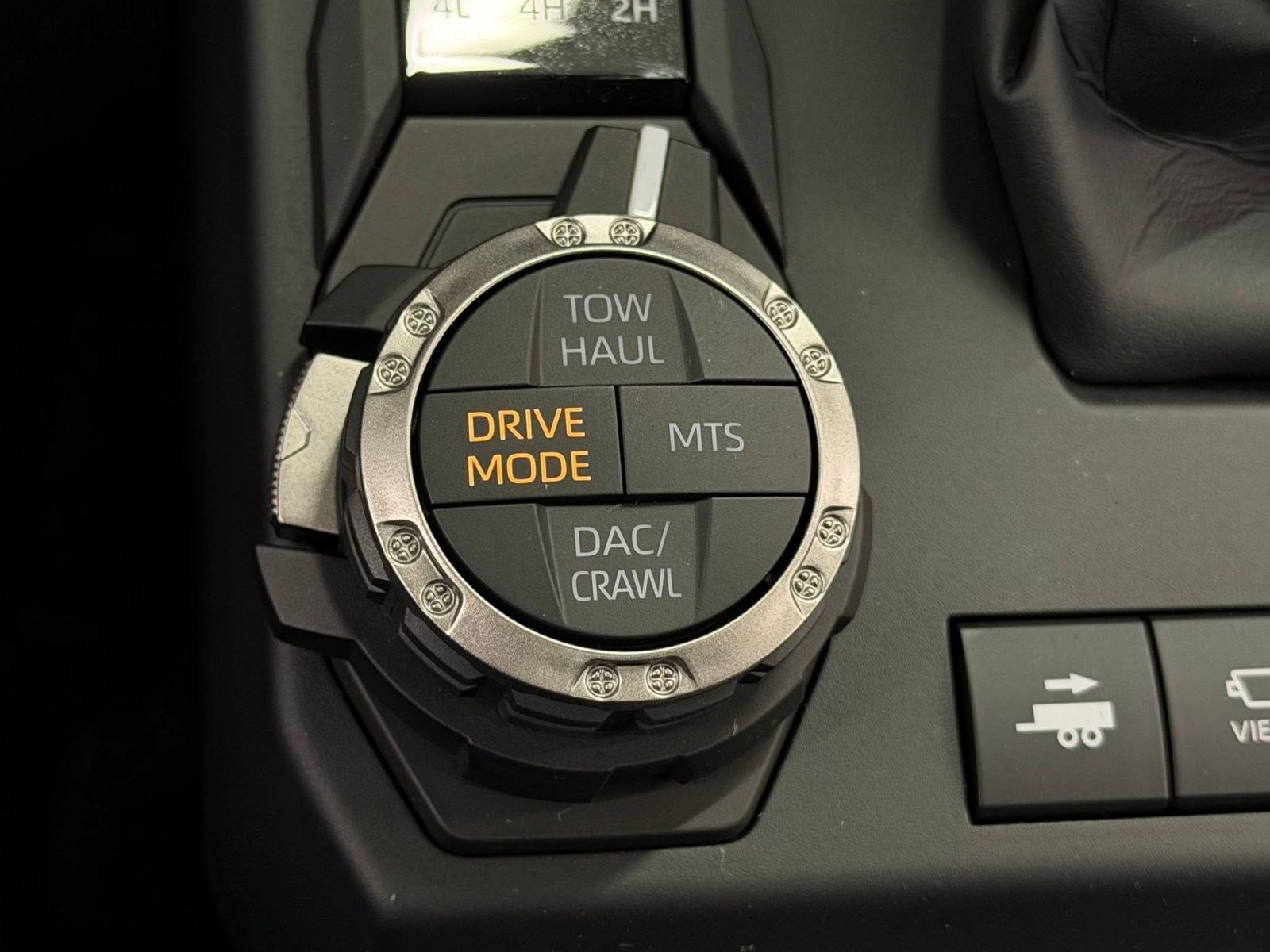 New 2026 Toyota 4Runner 4WD image 32