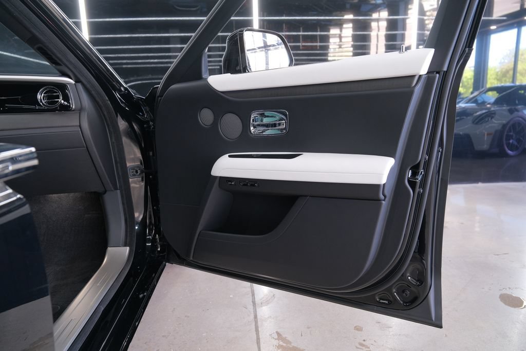 Used 2027 Rolls-Royce Ghost AWD/4WD image 42