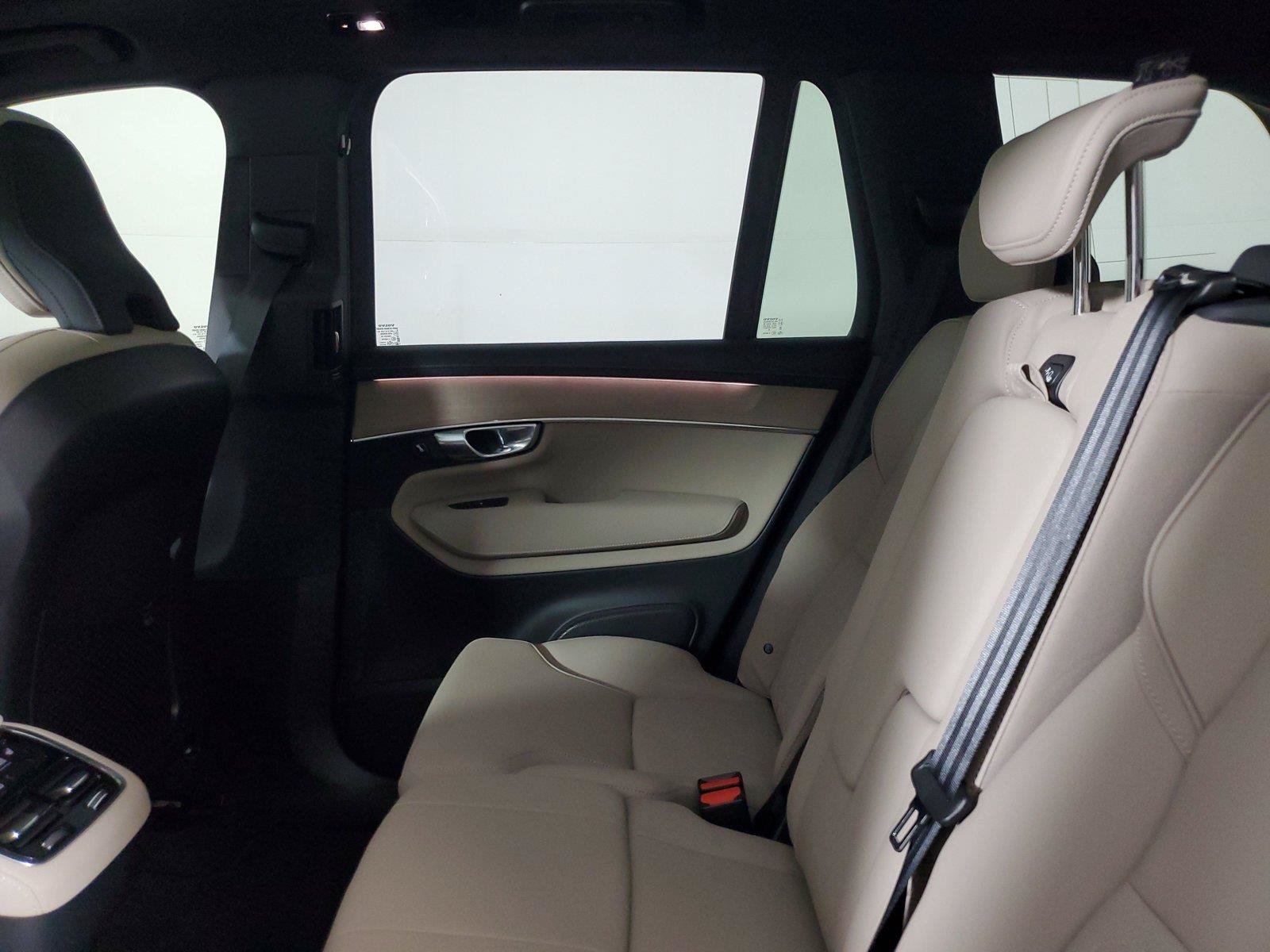 Certified 2026 Volvo XC90 B6 Plus w/ Protection Package Premier AWD/4WD image 12