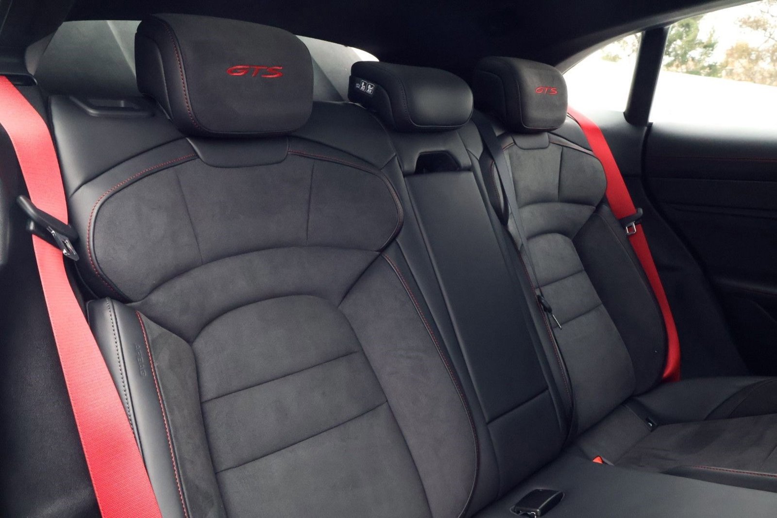 Certified 2024 Porsche Taycan GTS image 22