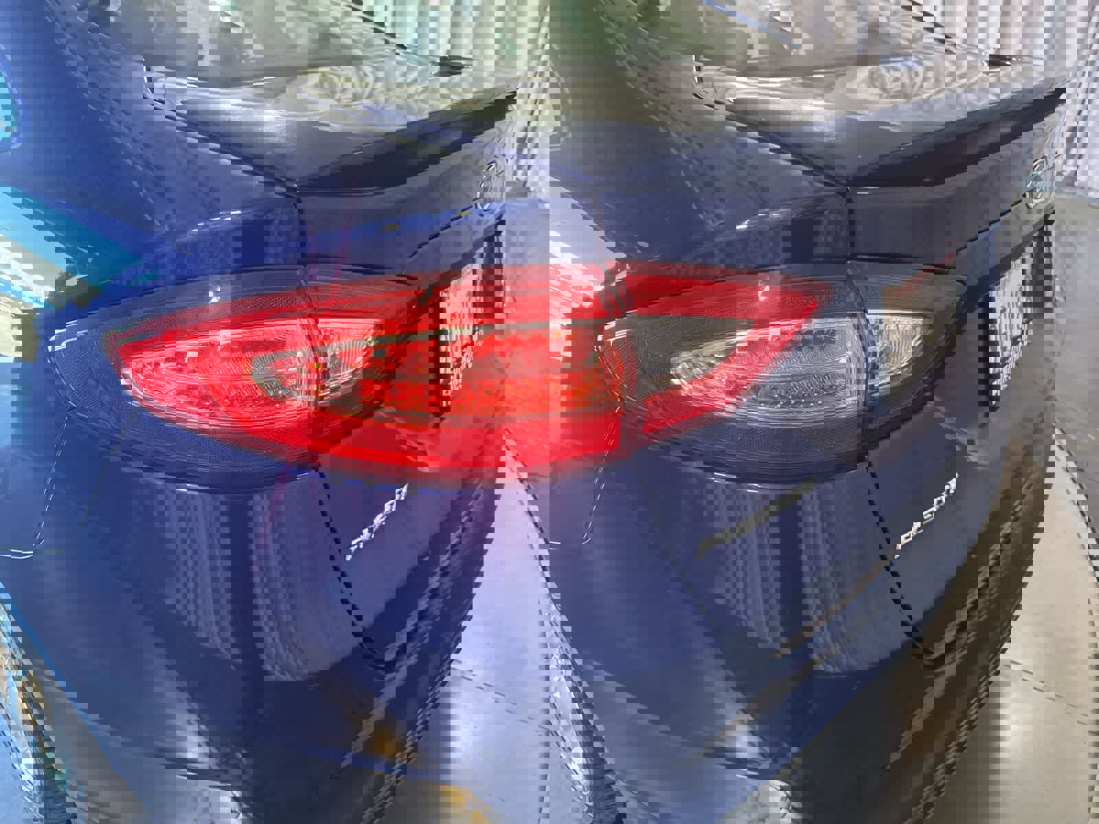 Used 2015 Ford Fusion SE w/ Equipment Group 201A image 10