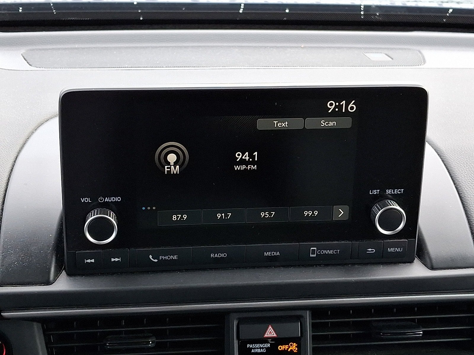 Certified 2024 Honda Pilot Sport image 16