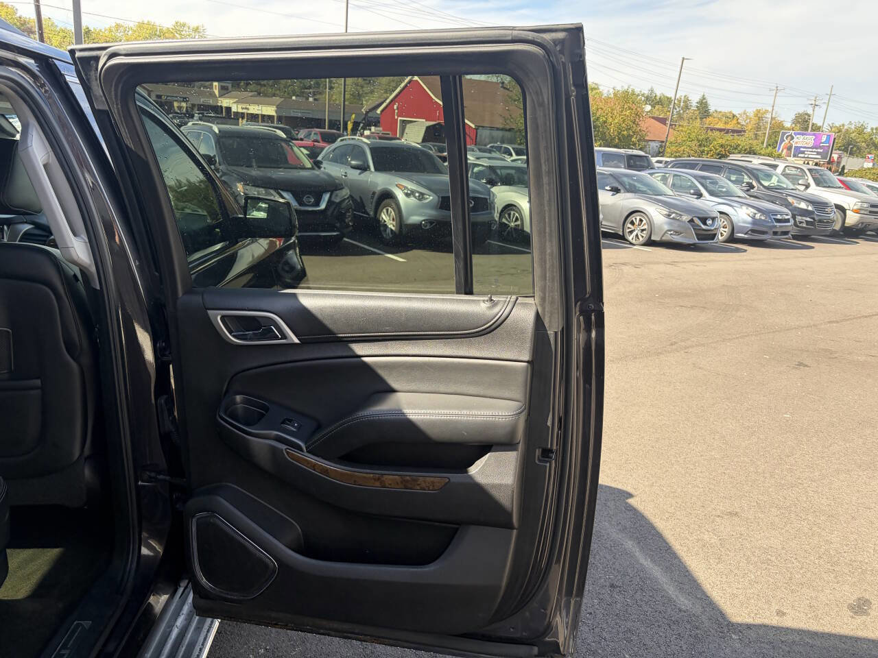 Used 2015 GMC Yukon XL Denali w/ Open Road Package image 16