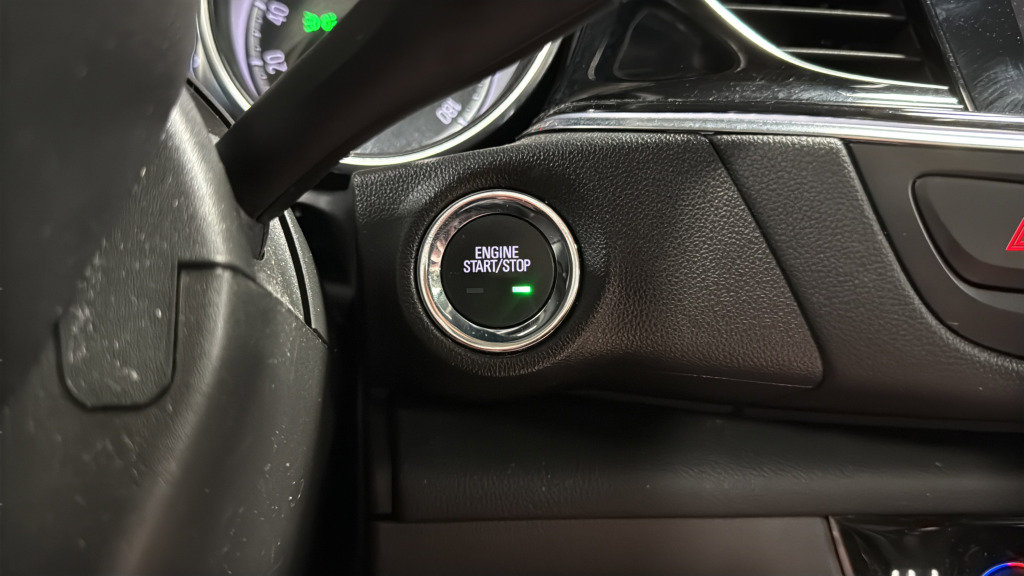 Used 2018 Buick Regal Essence w/ Driver Confidence Package #1 image 26