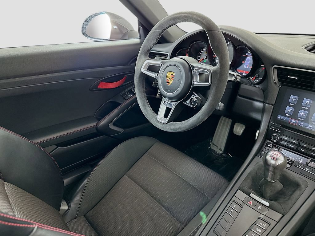 Certified 2018 Porsche 911 Carrera T RWD image 23