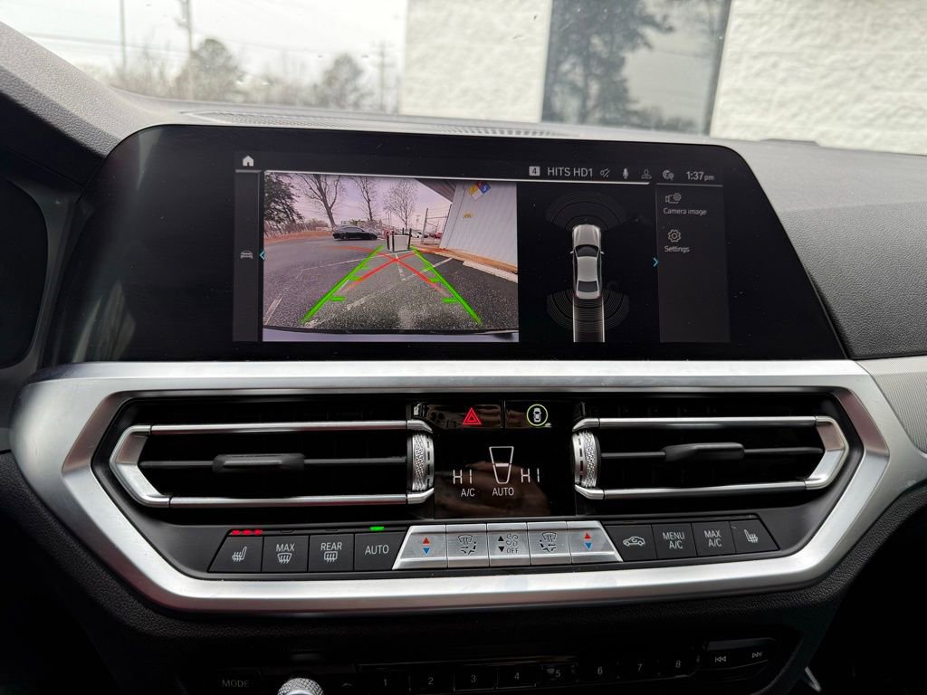 Used 2022 BMW 330e xDrive image 9