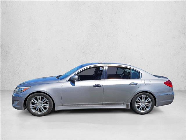 Used 2013 Hyundai Genesis 3.8 w/ Premium Pkg RWD image 9