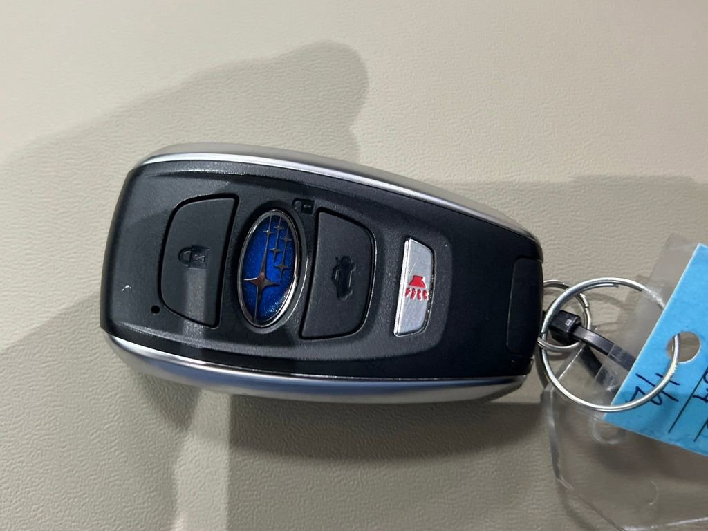 Certified 2025 Subaru Outback Limited image 32