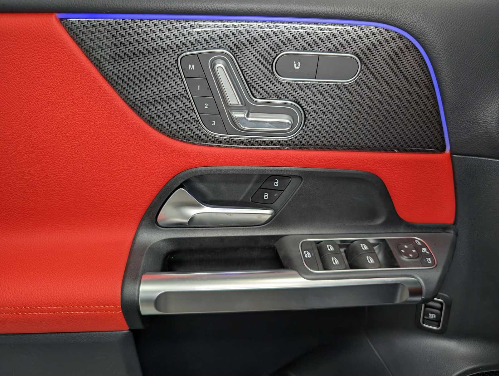 New 2026 Mercedes-Benz GLB 35 AMG 4MATIC image 34