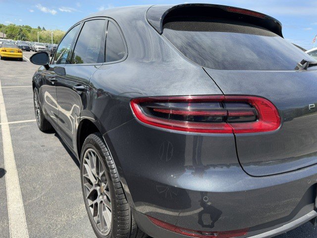 Used 2017 Porsche Macan S AWD/4WD image 6