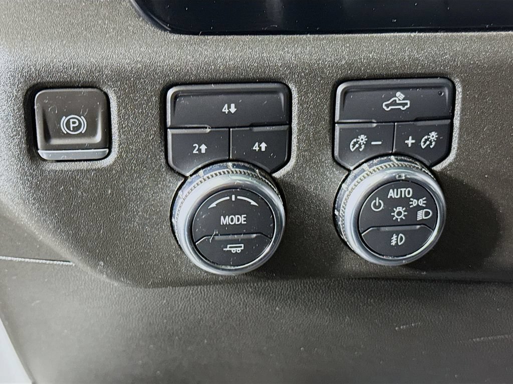 Used 2024 GMC Sierra 3500 SLE w/ SLE Convenience Package AWD/4WD image 10
