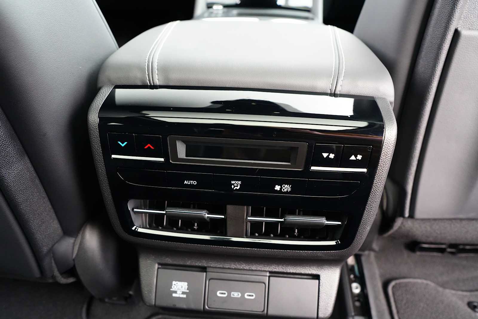 Certified 2026 Acura MDX w/ Technology Package AWD/4WD image 35