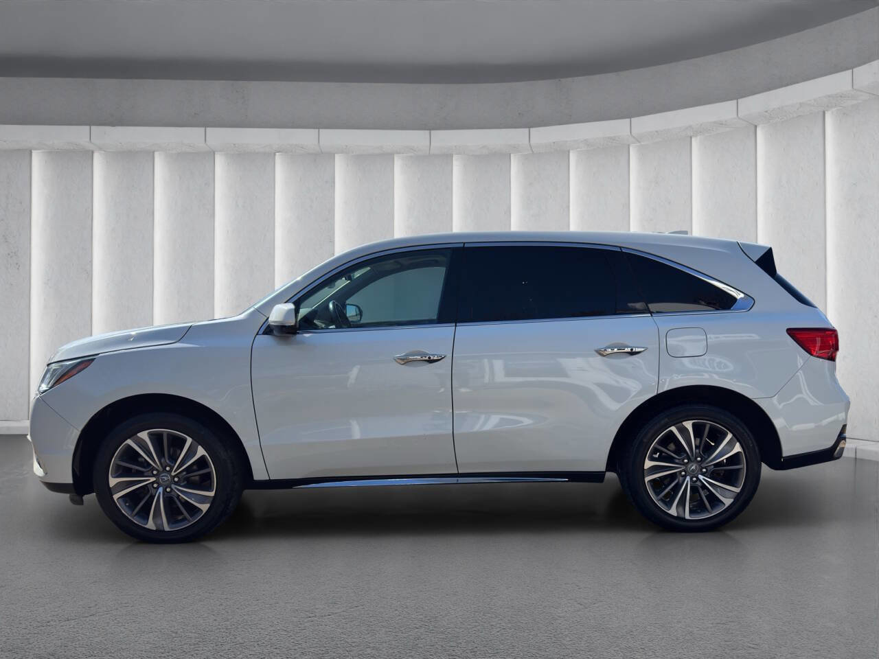 Used 2017 Acura MDX SH-AWD w/ Technology Package image 2
