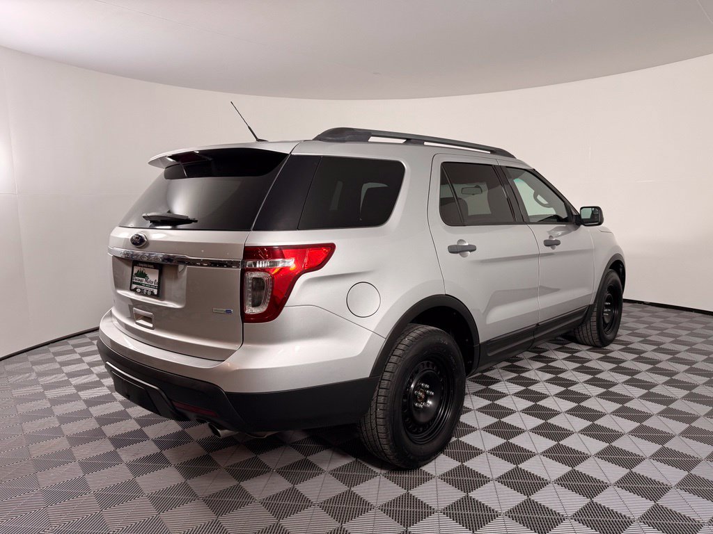 Used 2013 Ford Explorer 4WD w/ Class III Trailer Tow Pkg image 9