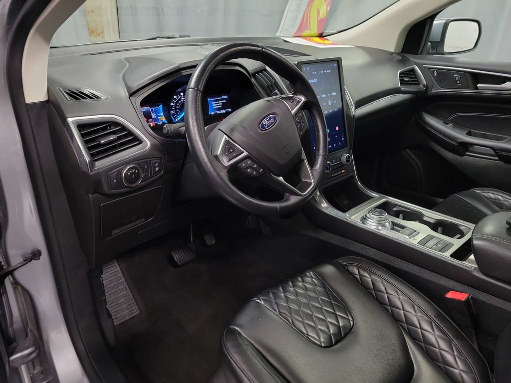Used 2023 Ford Edge Titanium AWD/4WD image 13