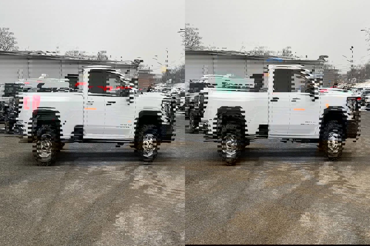 Used 2022 GMC Sierra 3500 Pro w/ Gooseneck/5TH Wheel Package image 2