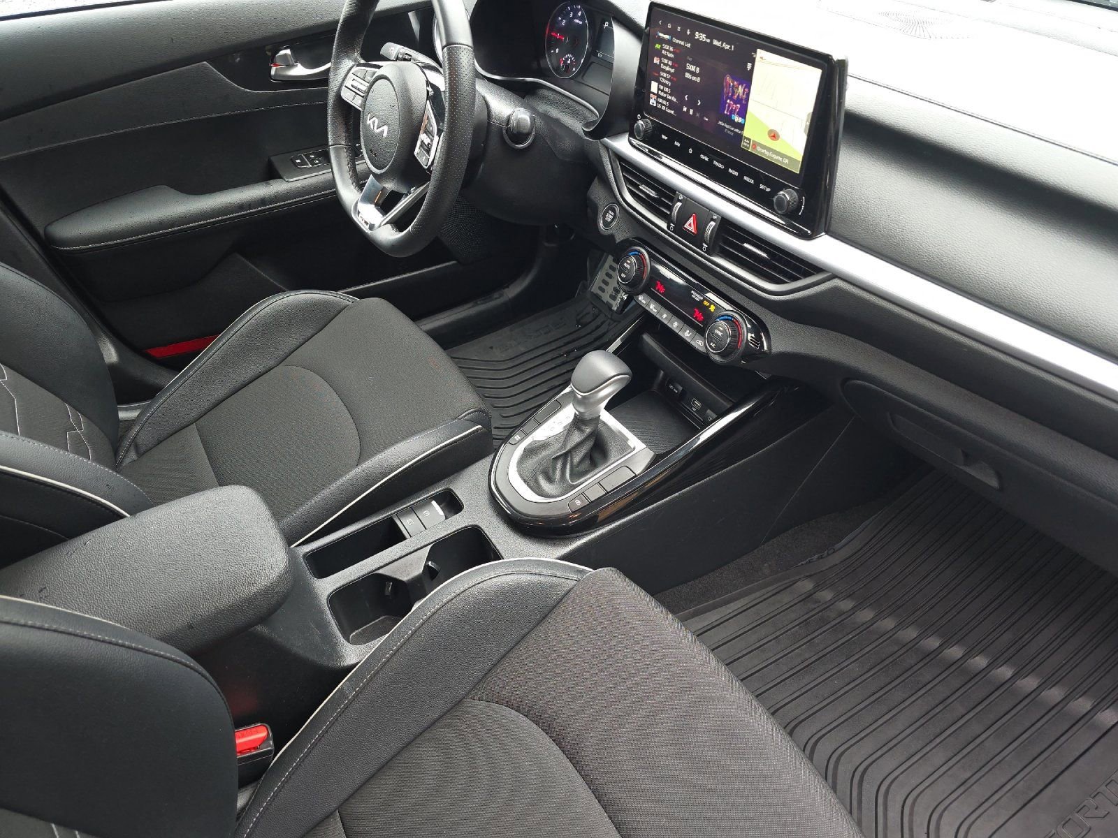 Used 2024 Kia Forte GT-Line image 14