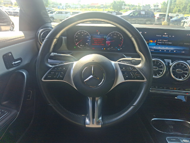 Used 2025 Mercedes-Benz CLA 250 image 19