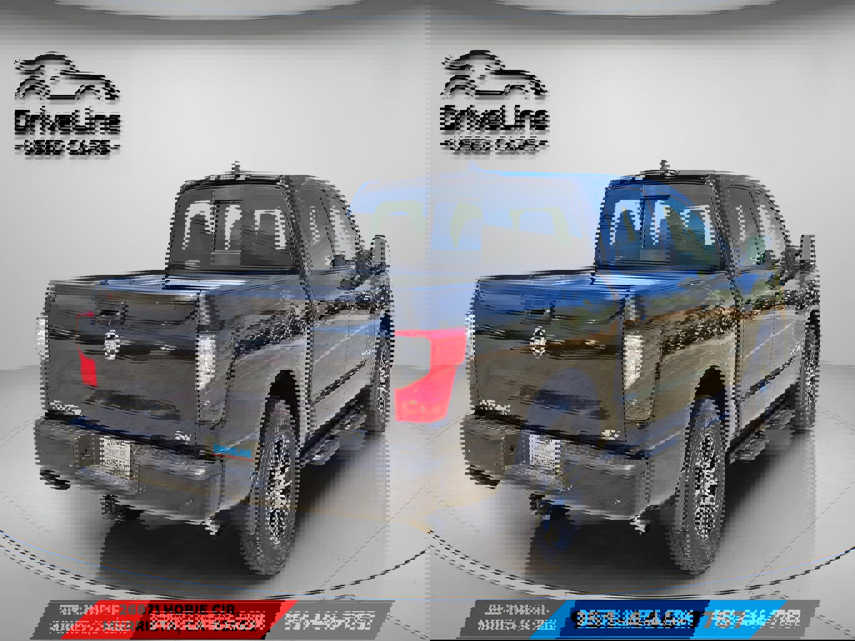 Used 2024 Nissan Titan SV w/ SV Convenience Package image 12