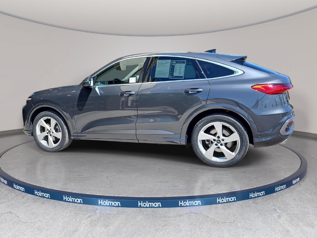 Used 2025 Audi Q5 Prestige w/ 20" Wheel Package AWD/4WD image 9