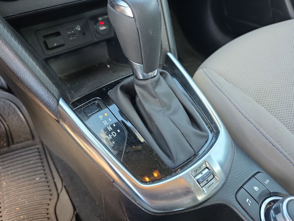 Used 2020 Toyota Yaris LE FWD image 23