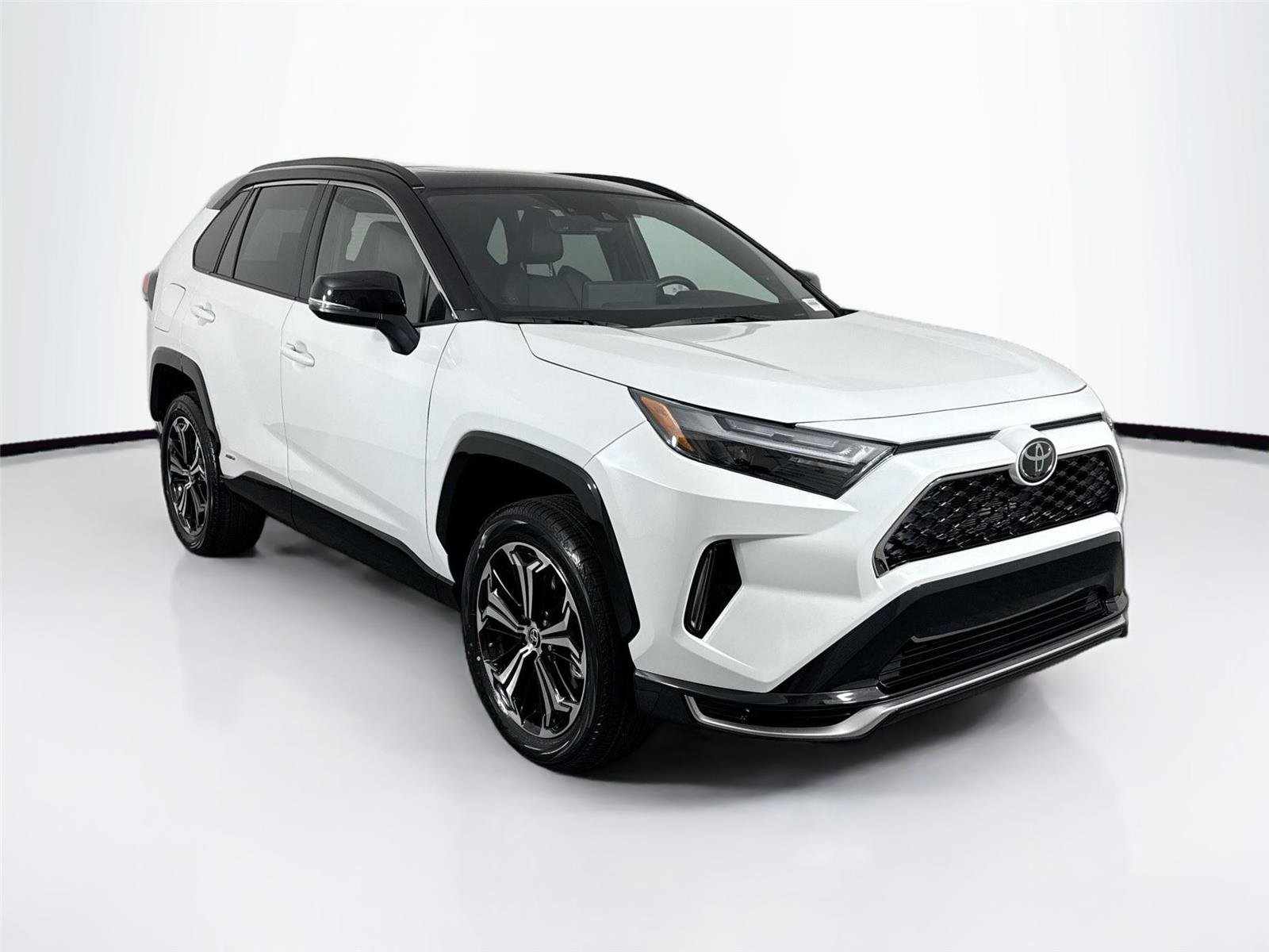 Certified 2025 Toyota RAV4 XSE image 4
