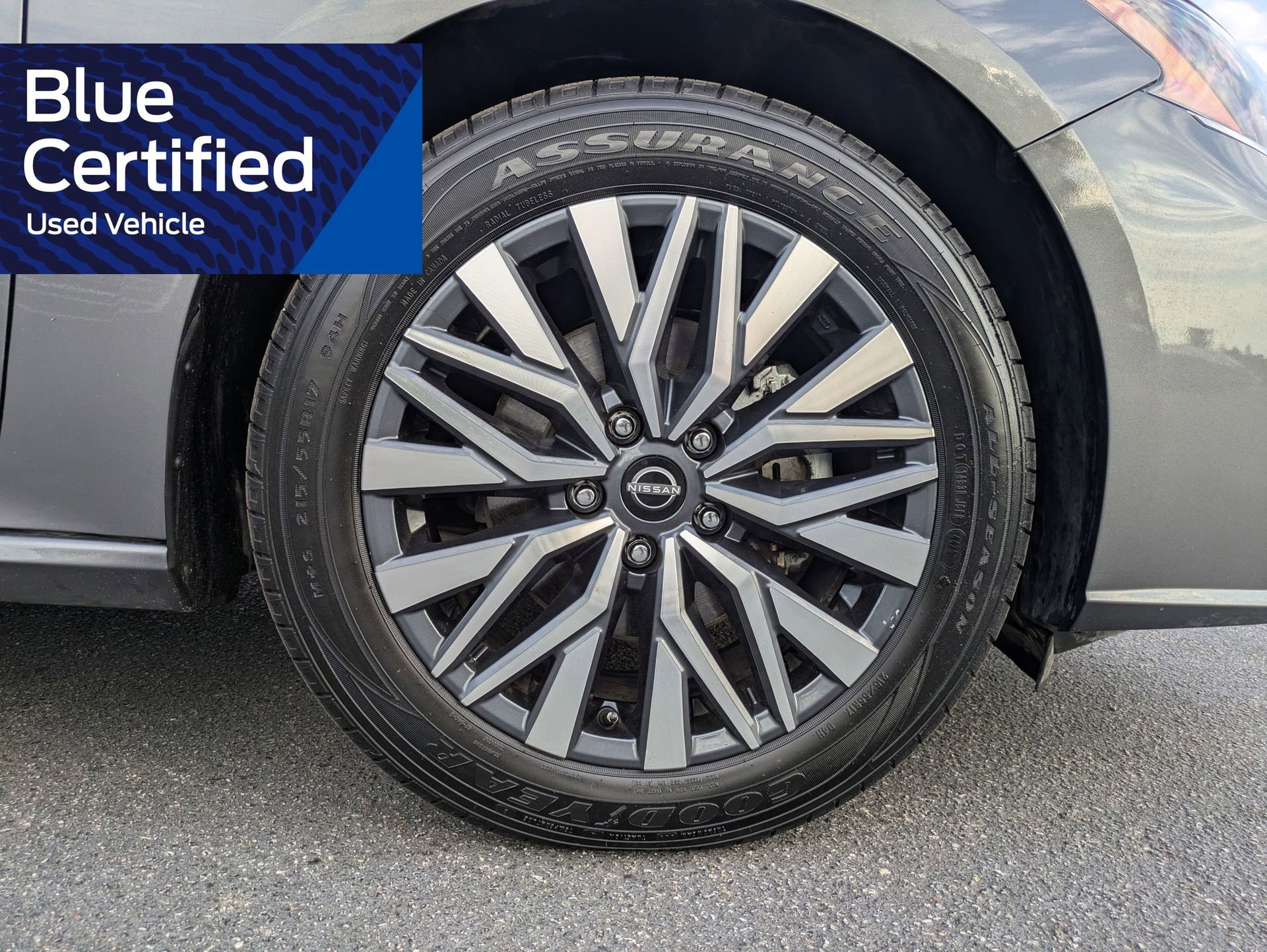 Used 2024 Nissan Altima 2.5 SV FWD image 13