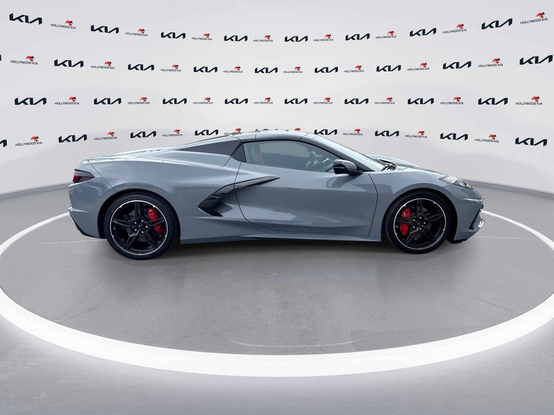 Used 2024 Chevrolet Corvette Stingray Convertible w/ 1LT RWD image 9