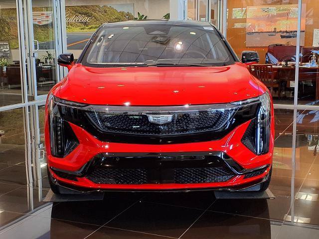 New 2026 Cadillac Optiq V w/ LPO, Floor Liner Package AWD/4WD image 6