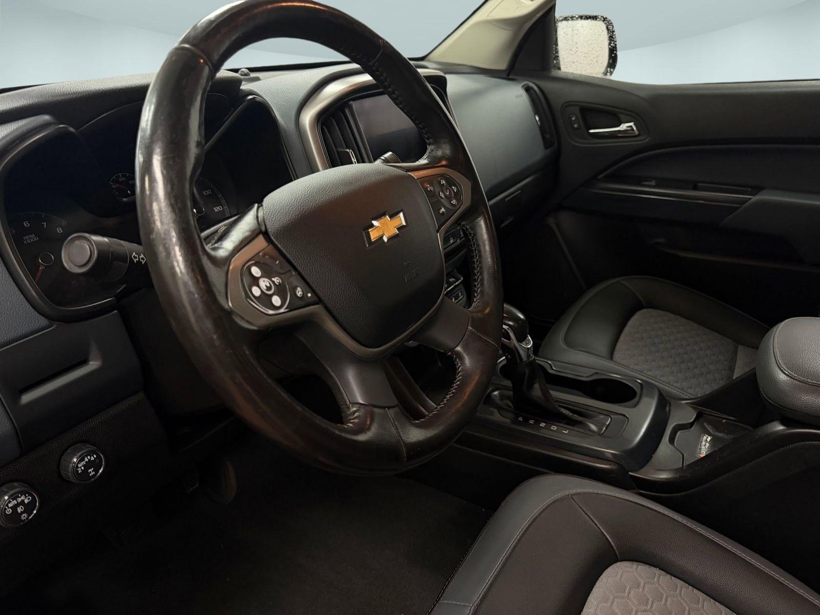 Used 2022 Chevrolet Colorado Z71 image 4