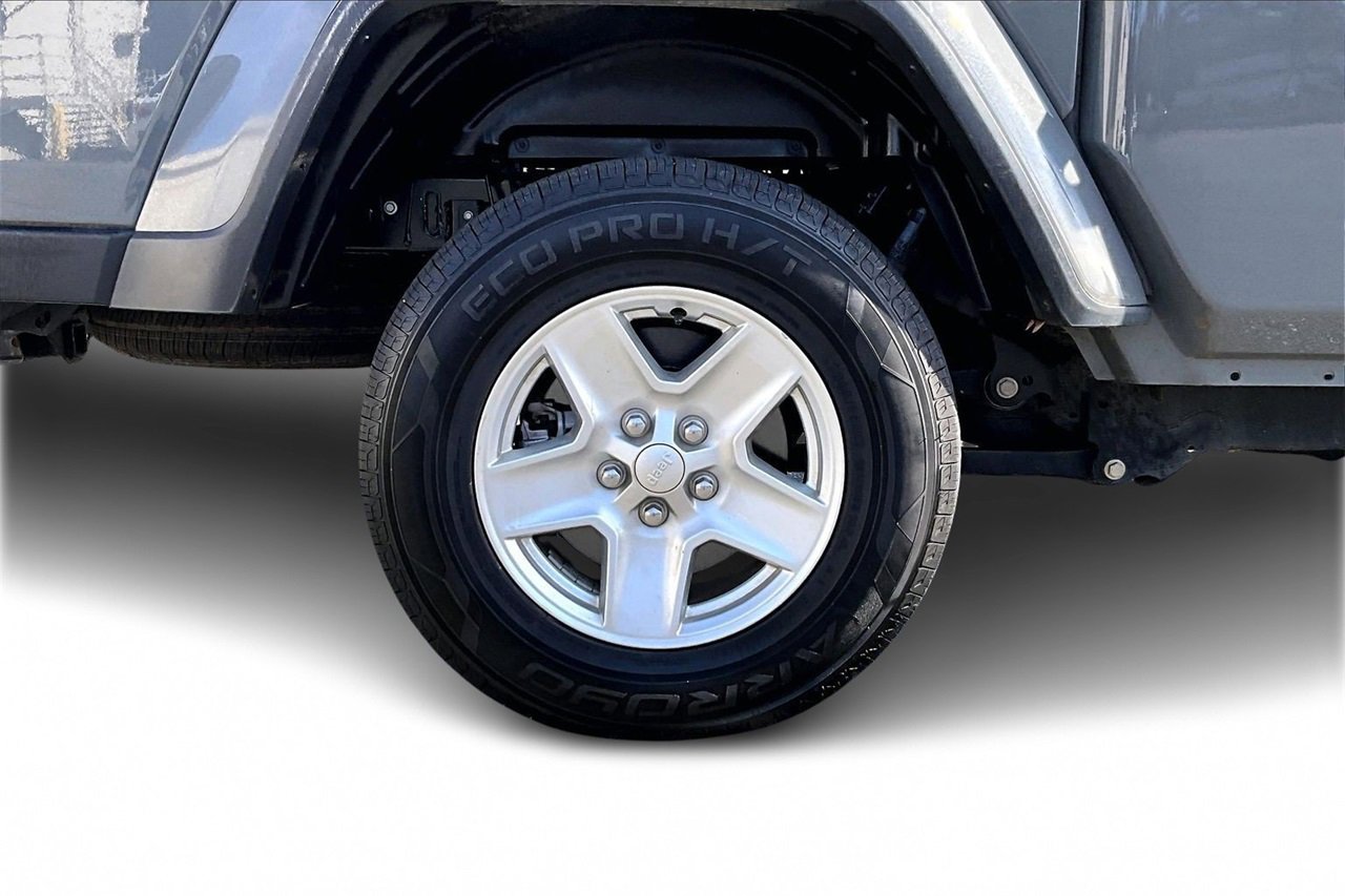 Certified 2021 Jeep Gladiator Sport image 33