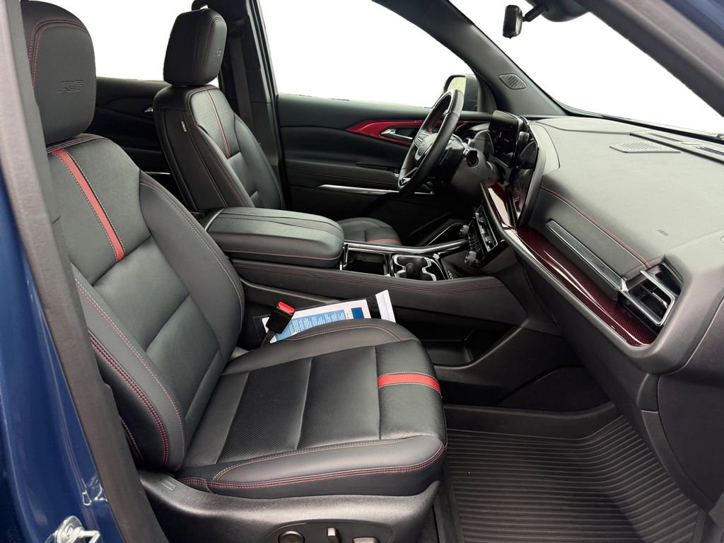 Certified 2024 Chevrolet Traverse RS w/ LPO, Floor Liner Package image 17