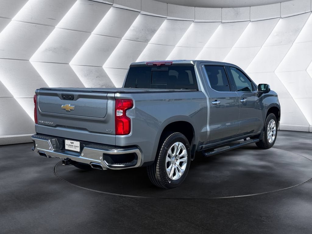 Certified 2023 Chevrolet Silverado 1500 LTZ w/ Technology Package AWD/4WD image 5