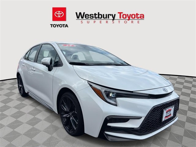Used 2024 Toyota Corolla SE image 1