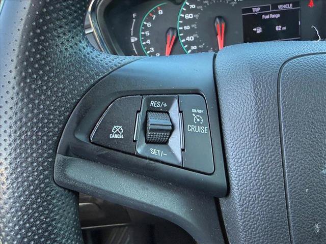 Used 2020 Chevrolet Trax LS w/ Tint and Cruise Package FWD image 21