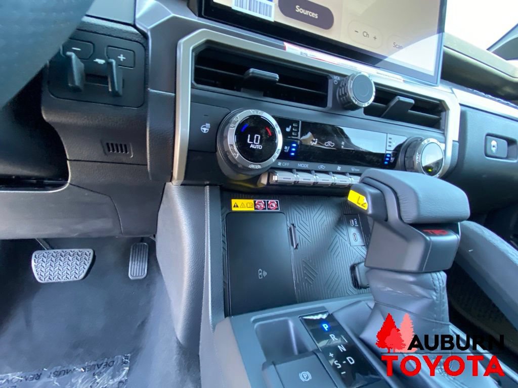 New 2026 Toyota Tacoma TRD Off-Road AWD/4WD image 38