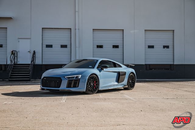 Used 2018 Audi R8 V10 w/ Premium Package image 41