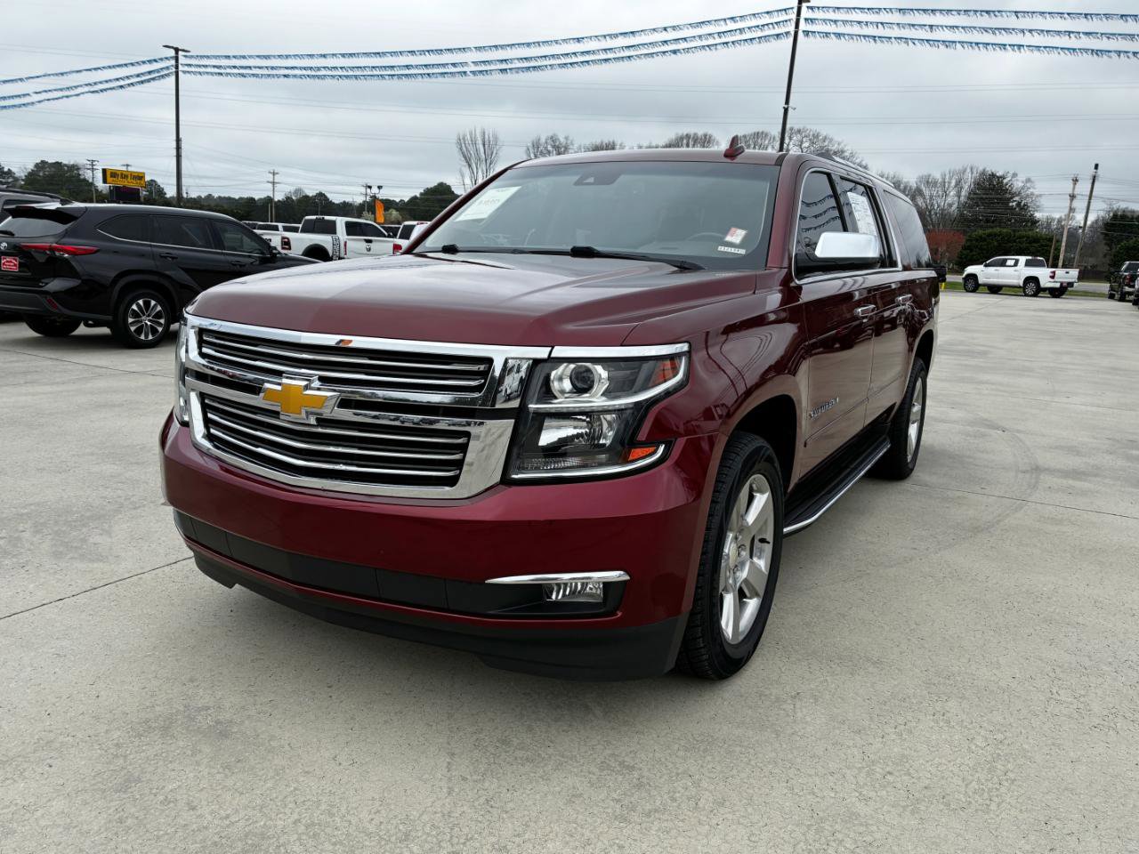 Used 2020 Chevrolet Suburban Premier RWD image 2