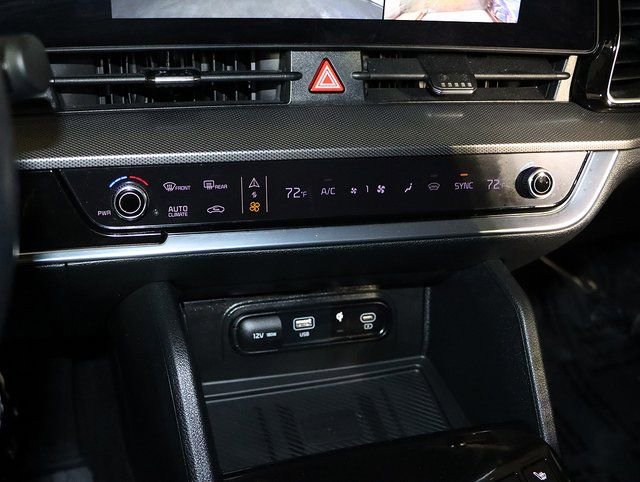 Used 2023 Kia Sportage SX image 21