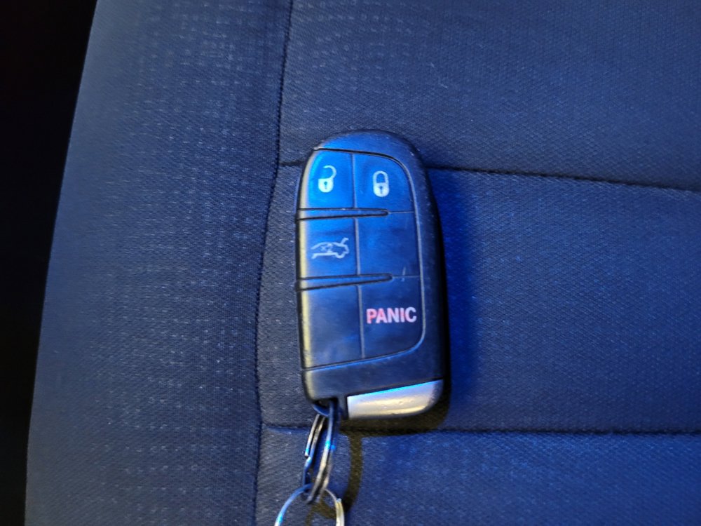 Used 2015 Chrysler 200 Limited w/ Convenience Group FWD image 32