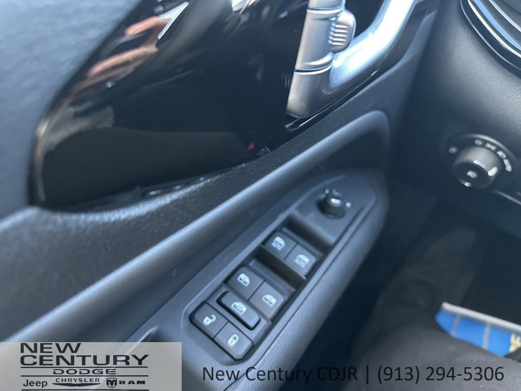 New 2026 Jeep Compass Latitude image 20