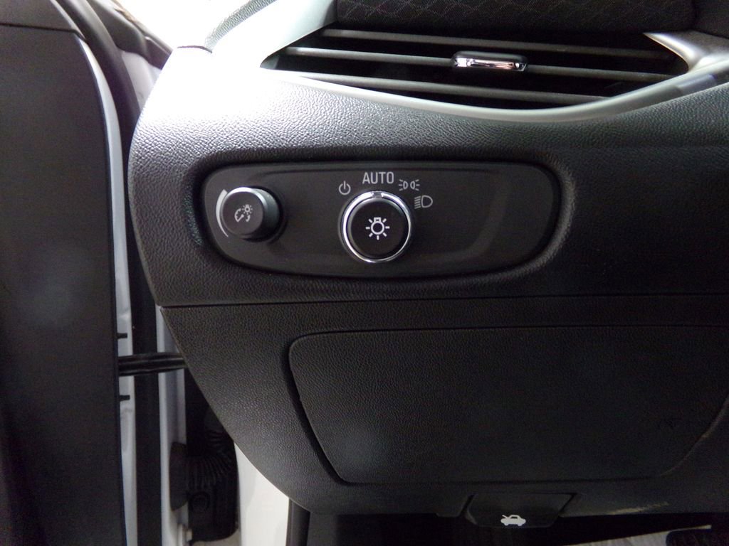 Used 2023 Chevrolet Malibu LT w/ Driver Confidence Package image 25