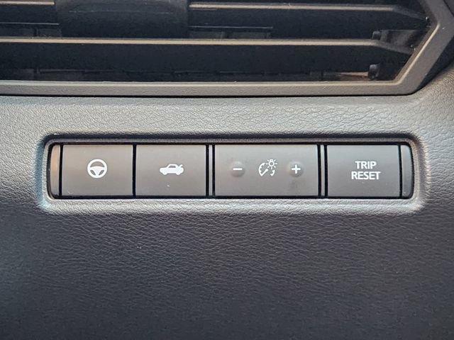 Used 2020 Nissan Altima 2.0 Platinum FWD image 23