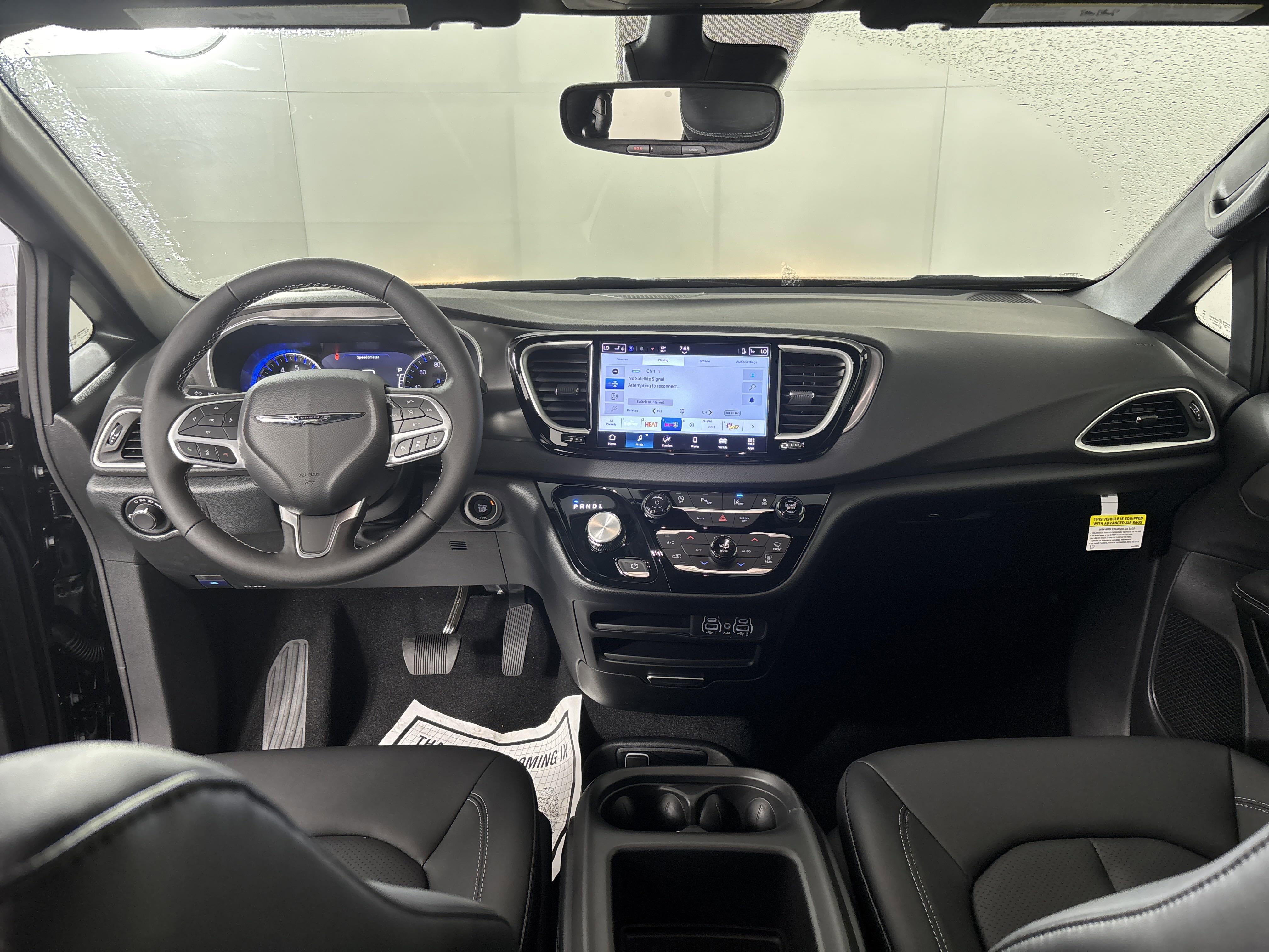 New 2025 Chrysler Voyager LX image 12