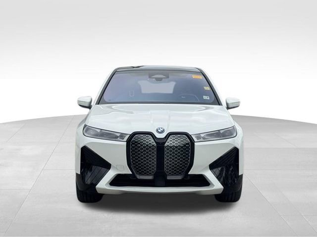 Certified 2025 BMW iX xDrive50 w/ Sport Package AWD/4WD image 13