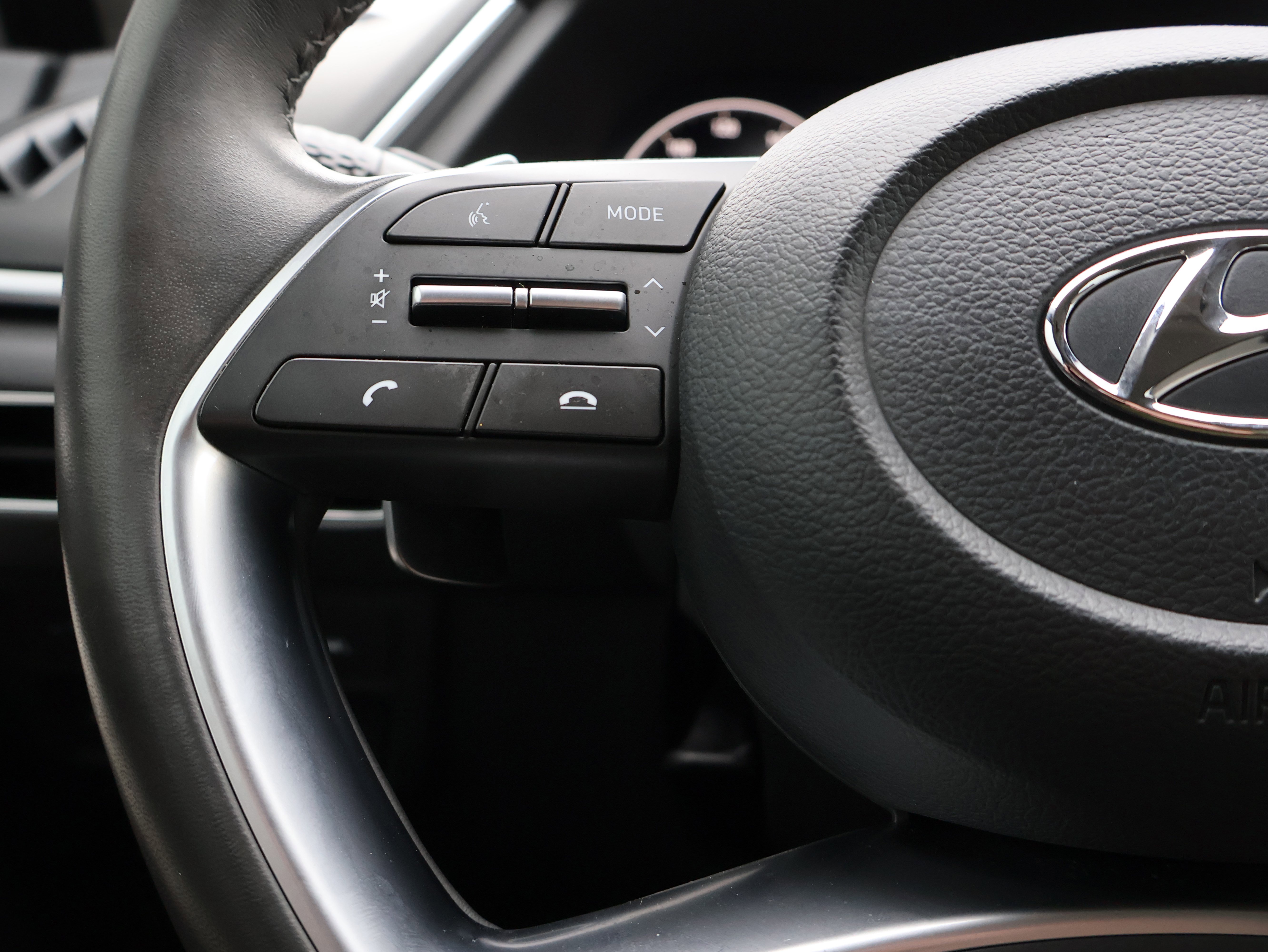 Used 2023 Hyundai Sonata Limited image 33