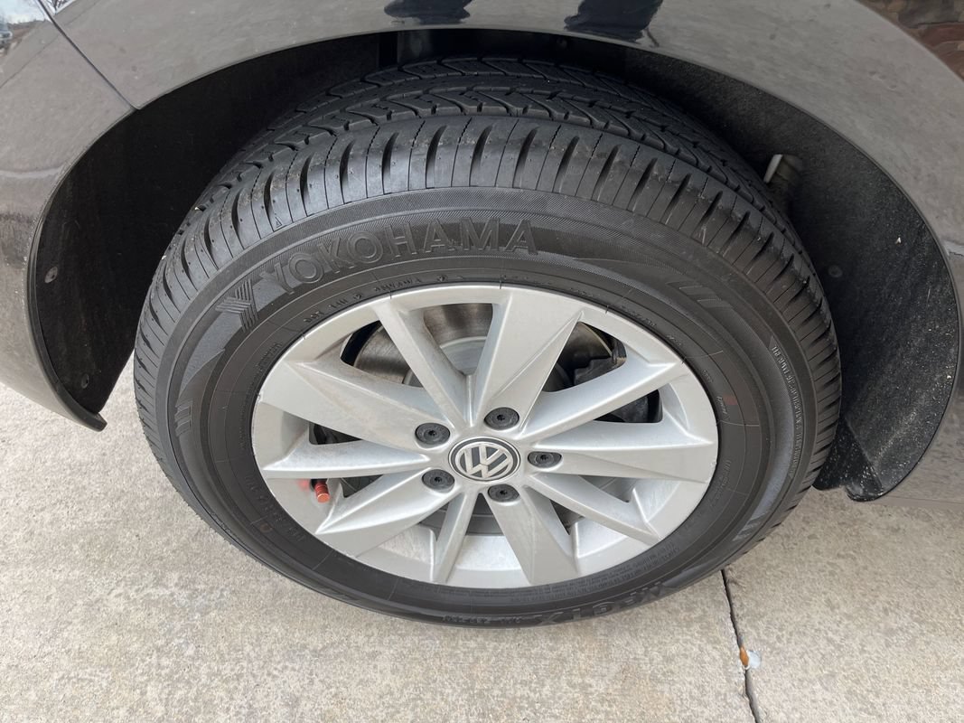 Used 2016 Volkswagen Golf S FWD image 20
