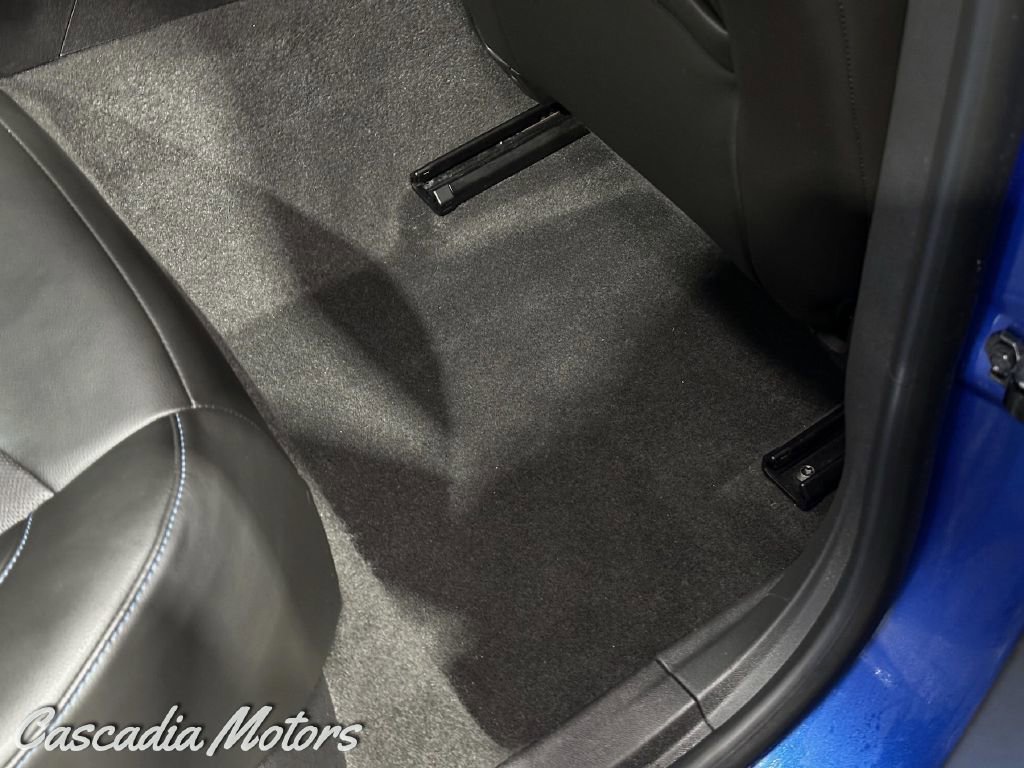 Used 2017 Chevrolet Volt Premier FWD image 22