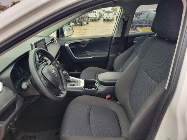 Used 2025 Toyota RAV4 LE image 11